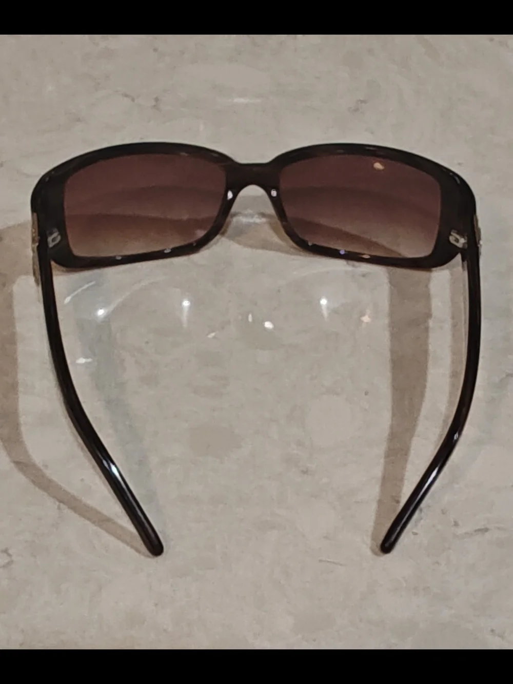 Tommy Bahama Women’s Sunglasses-Havana Horn
